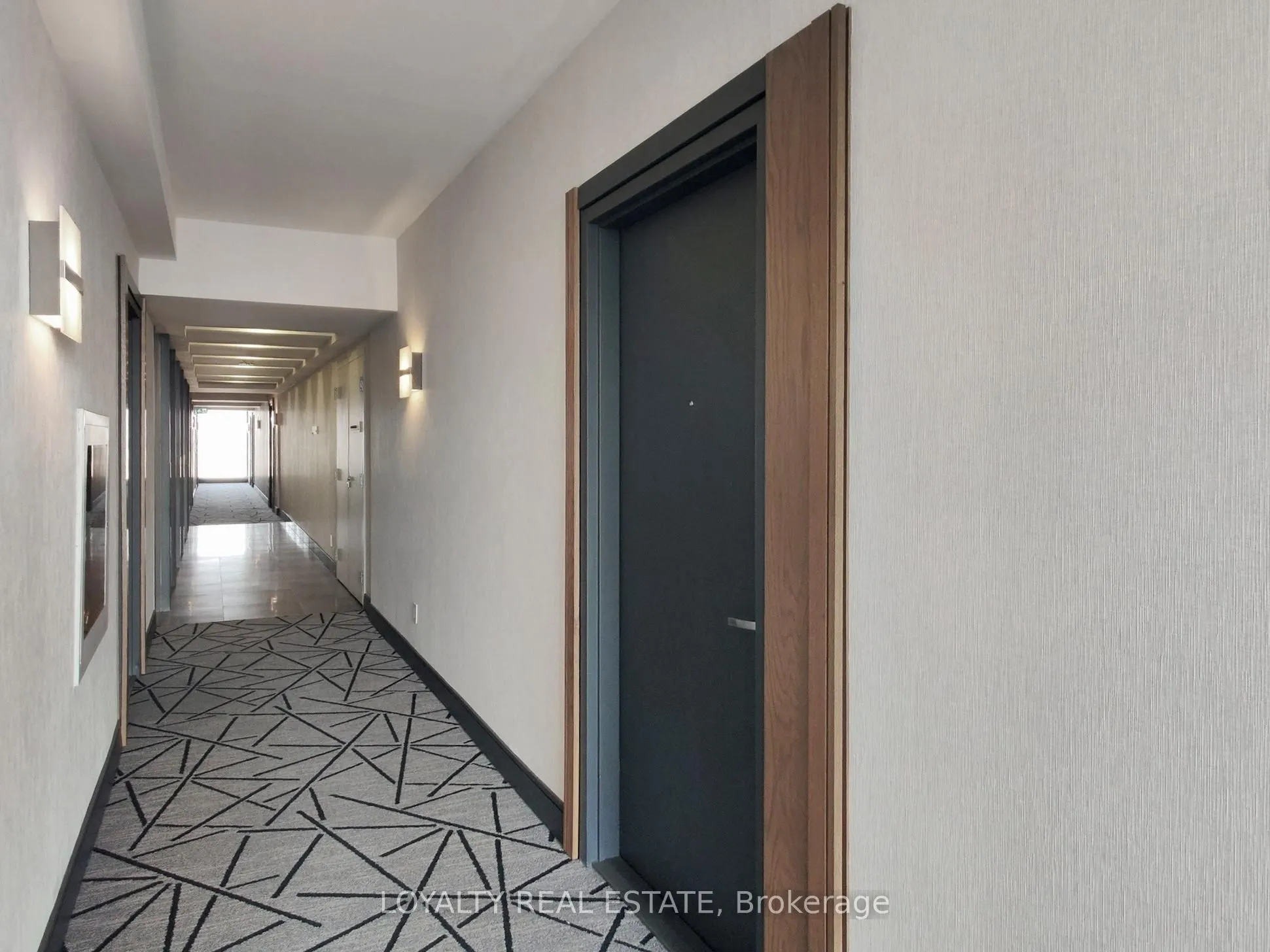8 charlotte Street, #3305