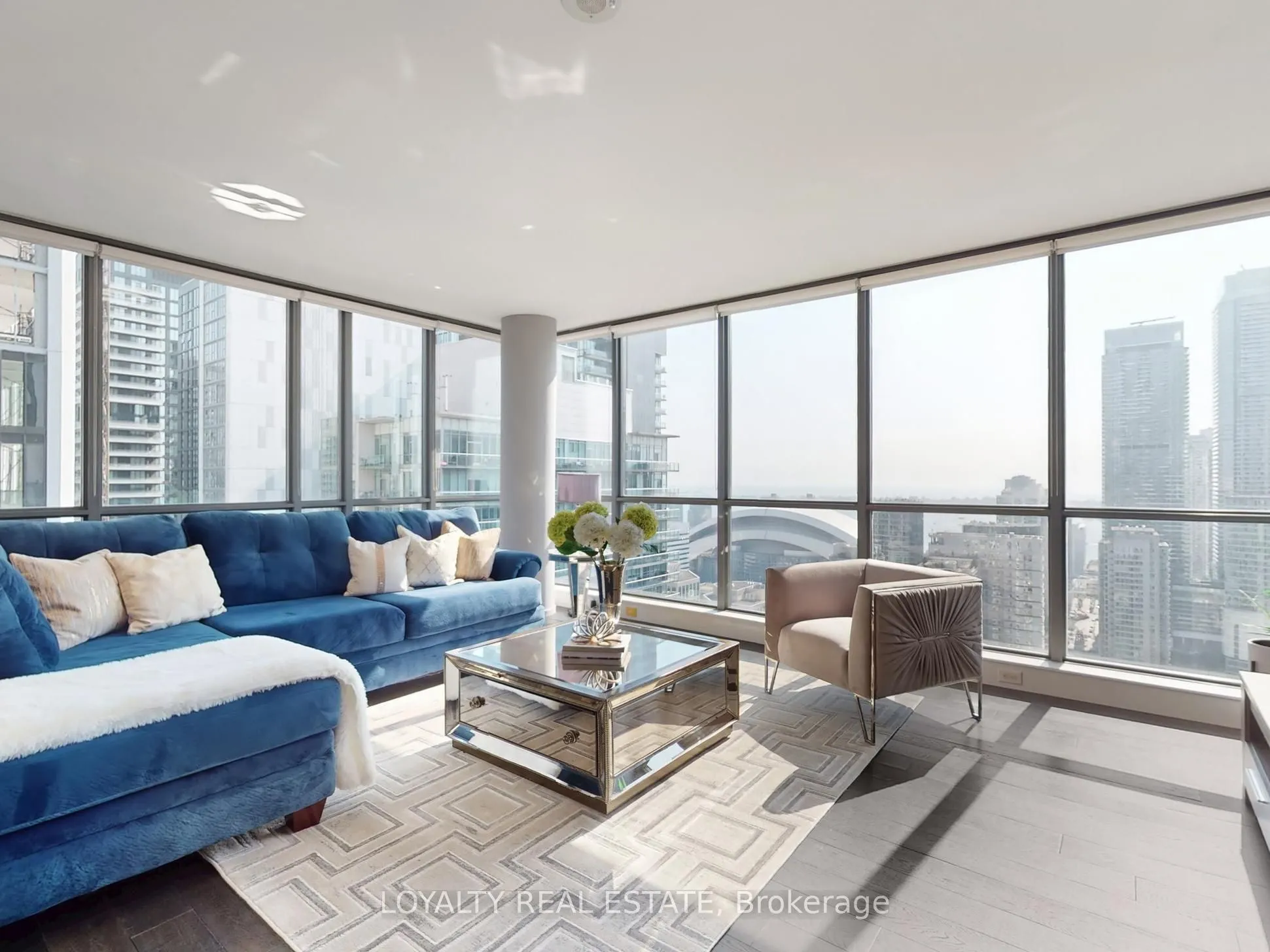8 charlotte Street, #3305
