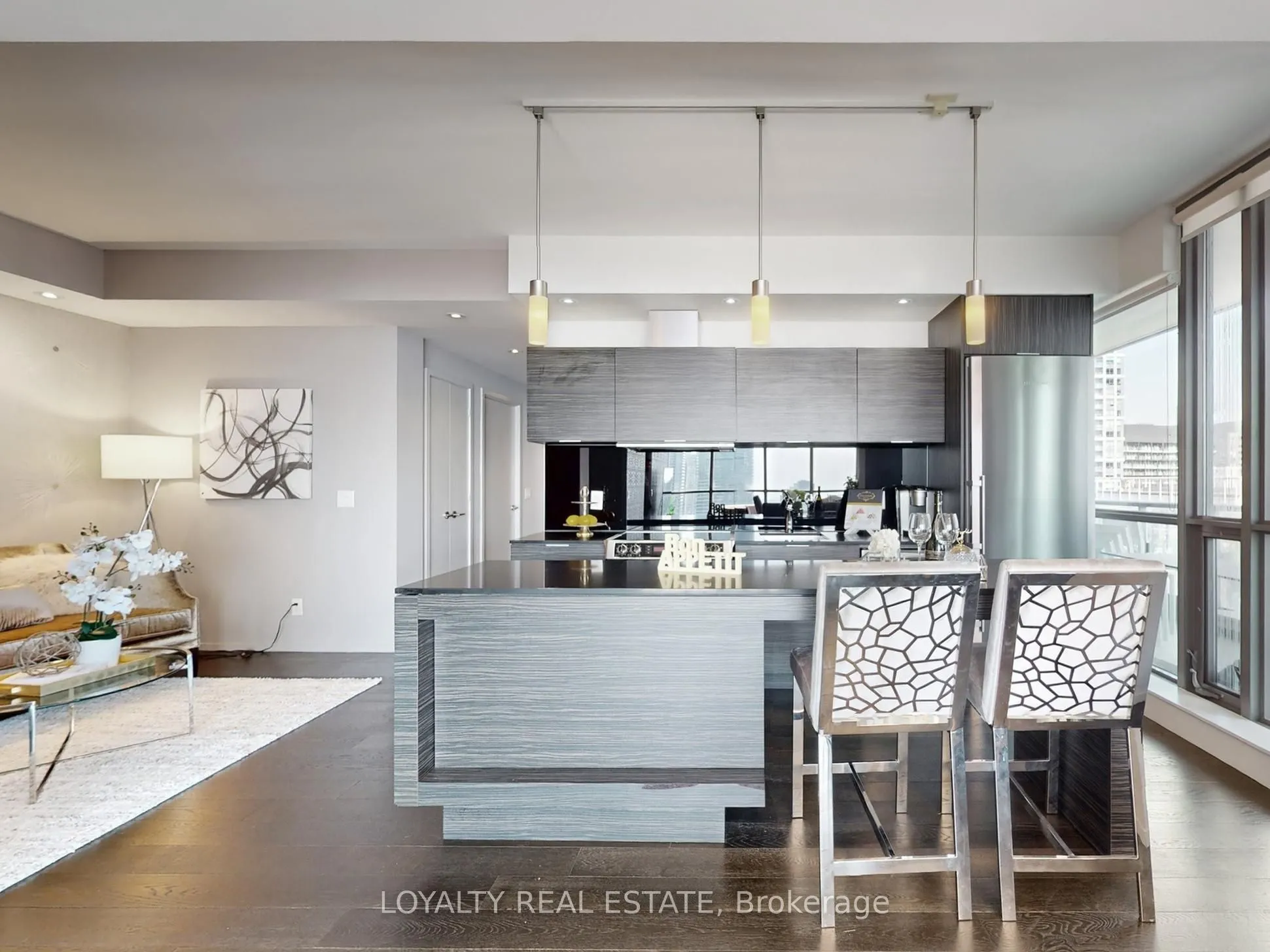 8 charlotte Street, #3305