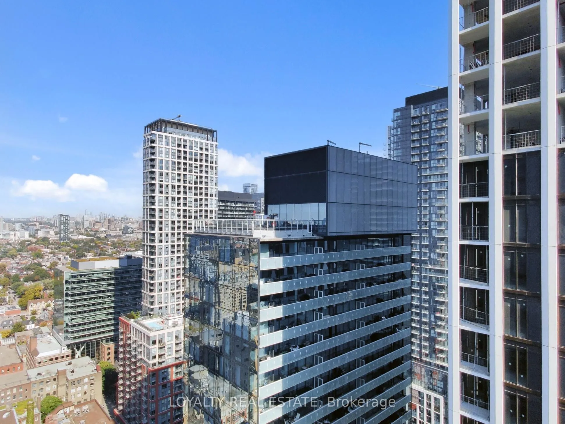8 charlotte Street, #3305