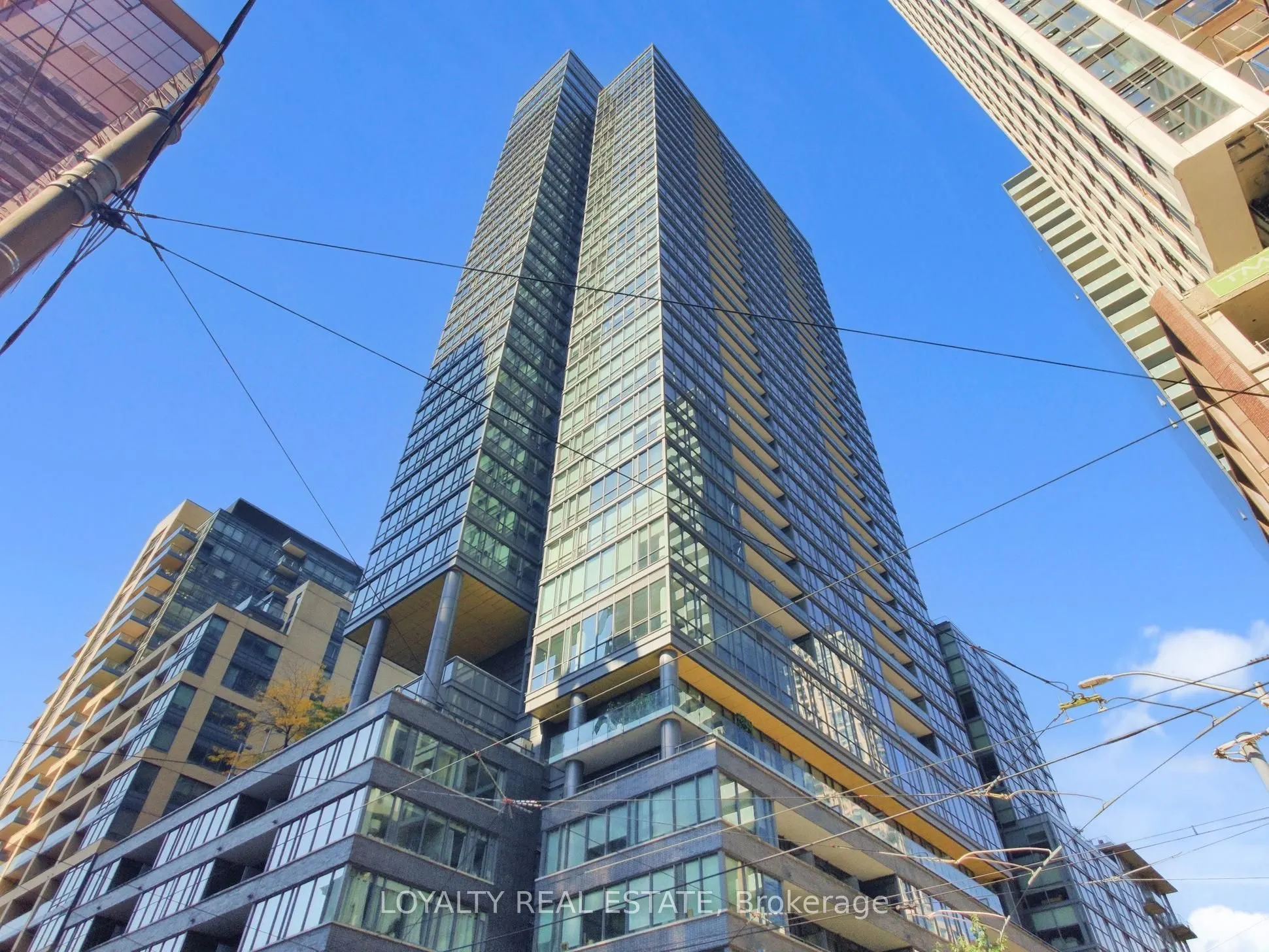 8 charlotte Street, #3305