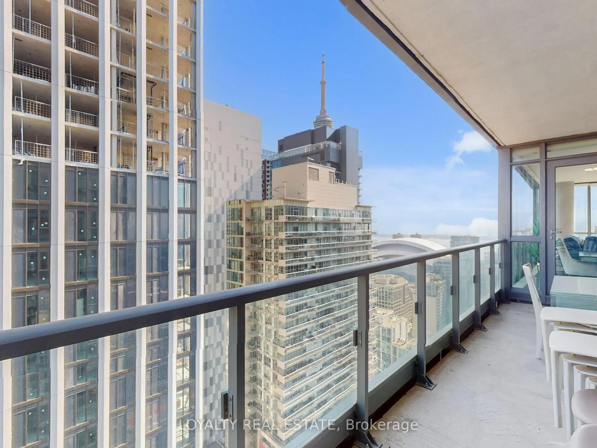 8 charlotte Street, #3305