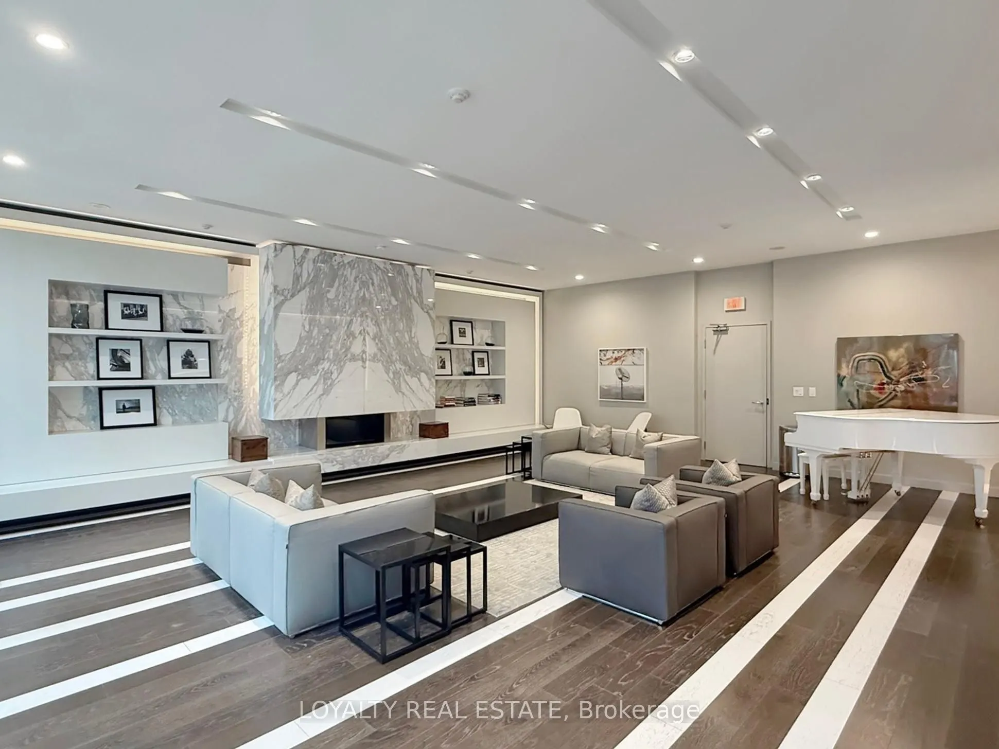 8 charlotte Street, #3305