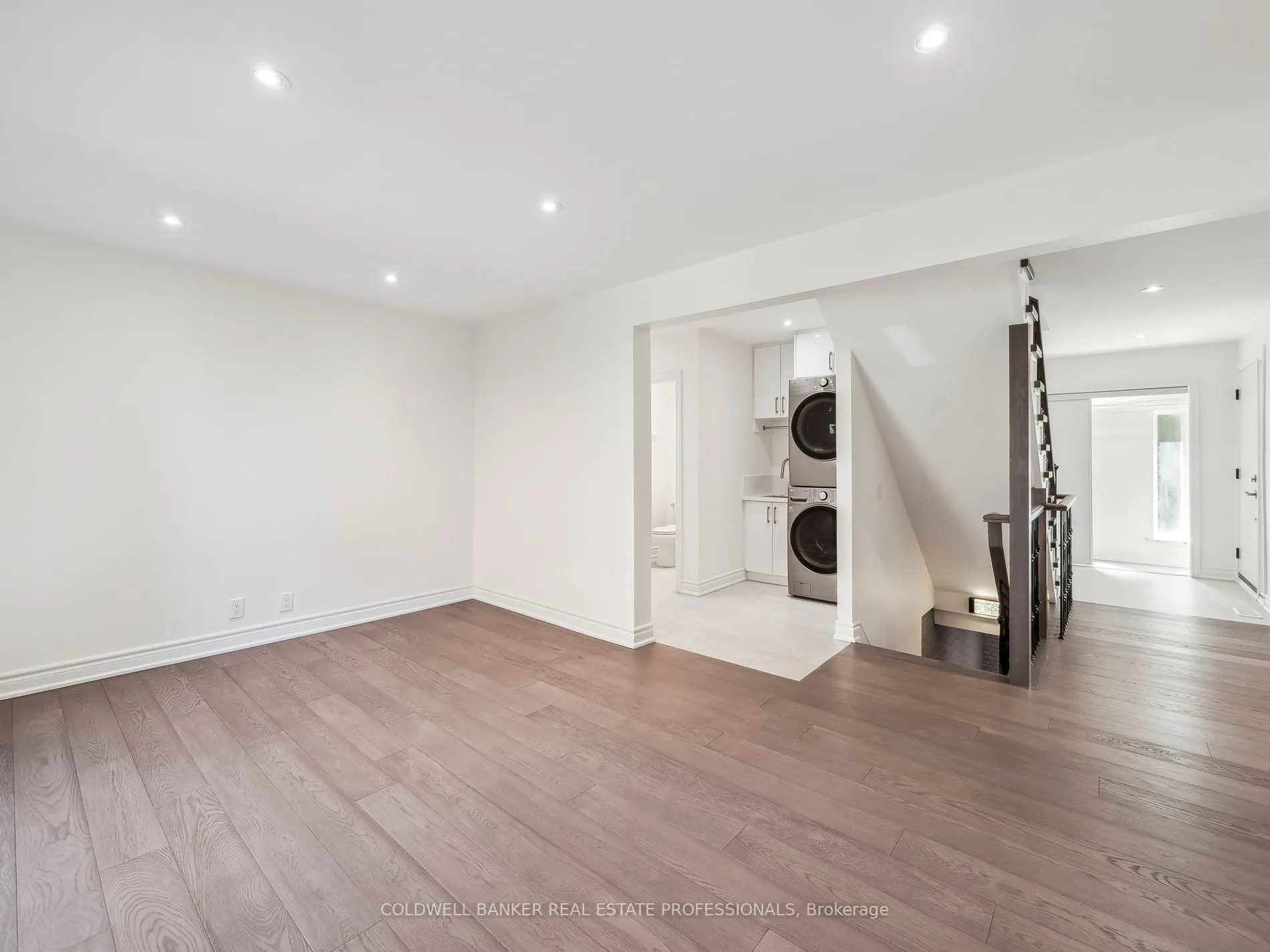 2 Kempsell Crescent