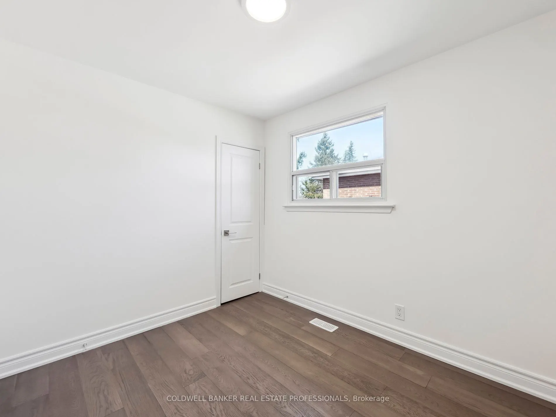 2 Kempsell Crescent
