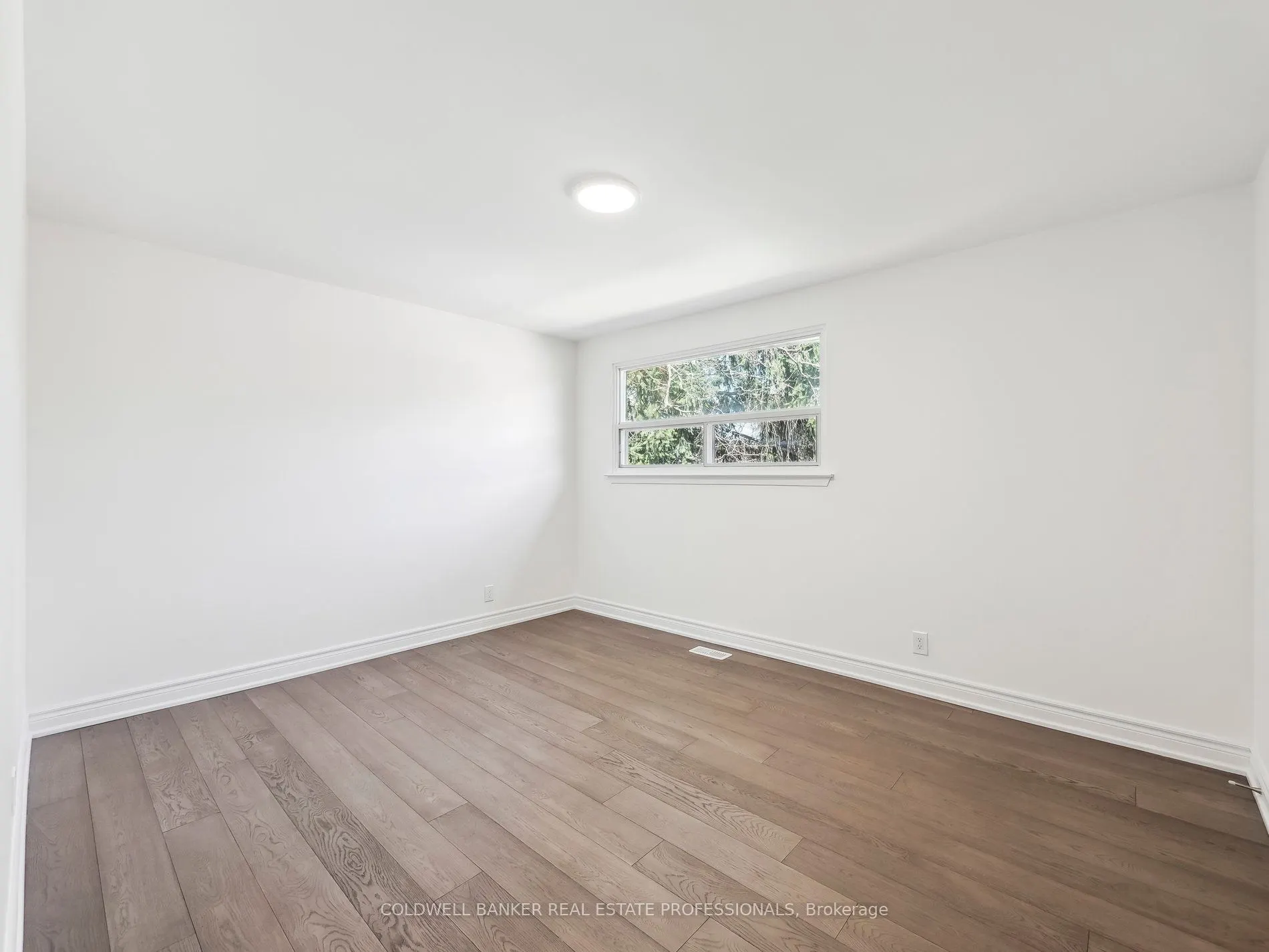 2 Kempsell Crescent