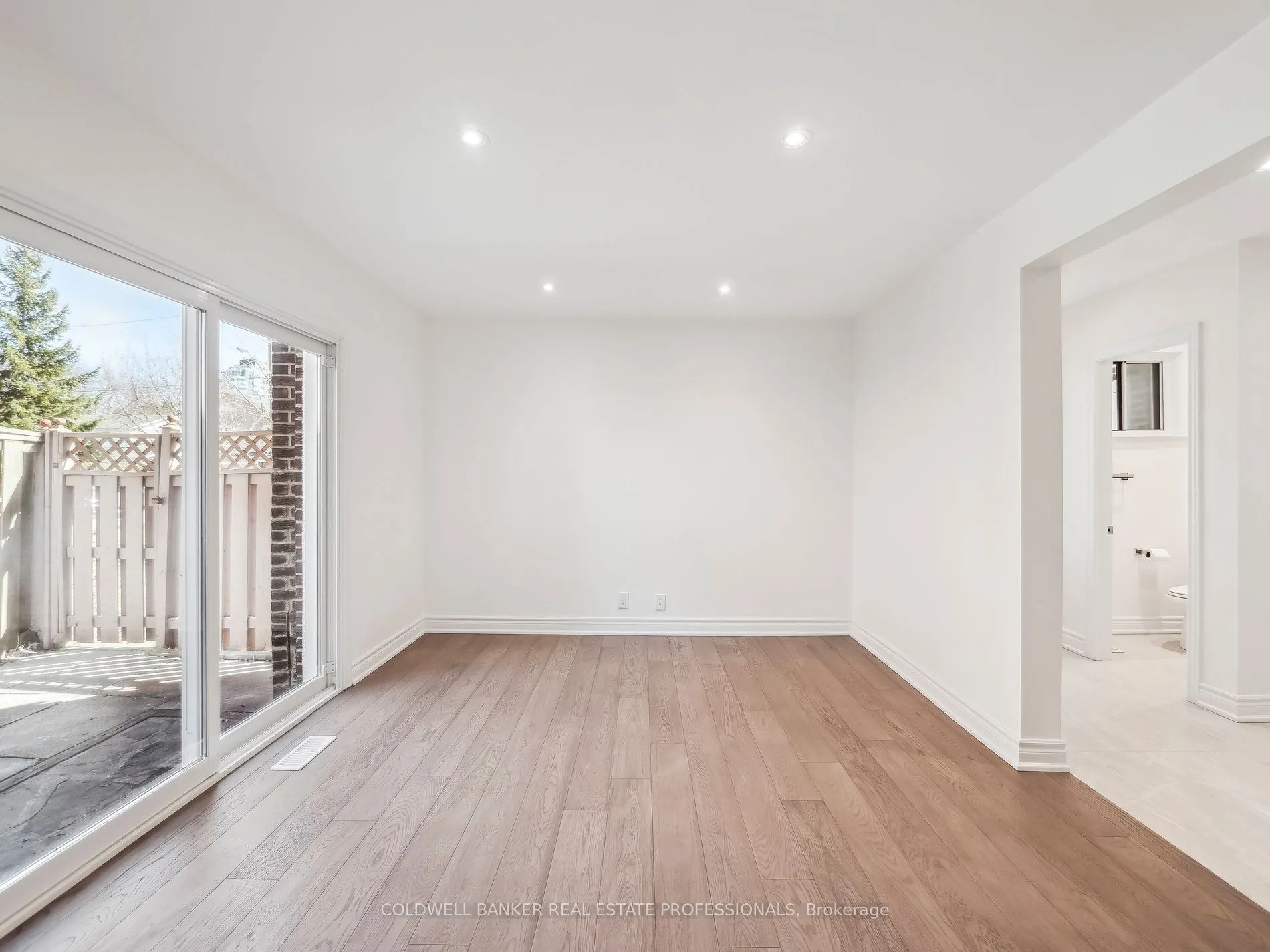2 Kempsell Crescent