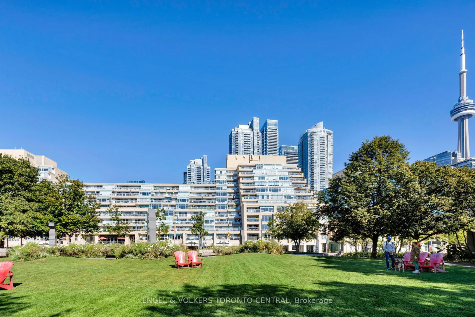 460 Queens Quay Way W, #803E