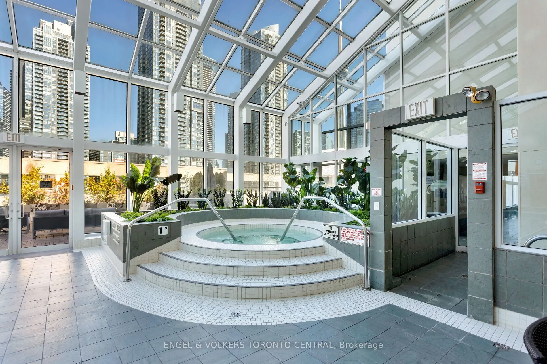 460 Queens Quay Way W, #803E