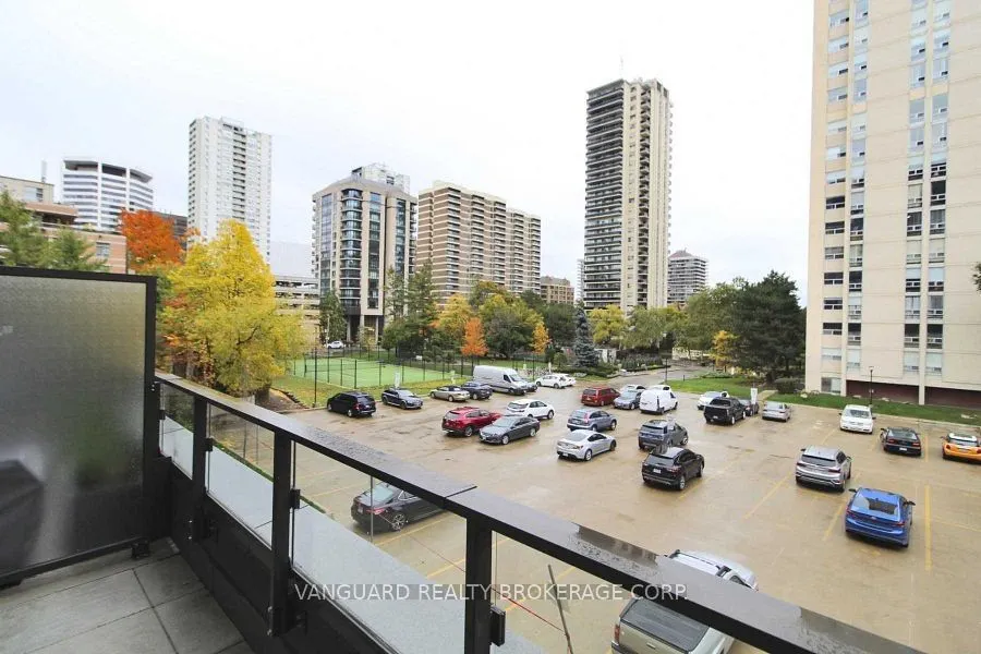 6 Jackes Avenue, #214
