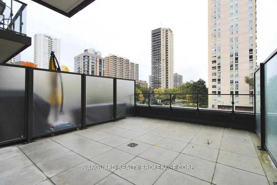 6 Jackes Avenue, #214