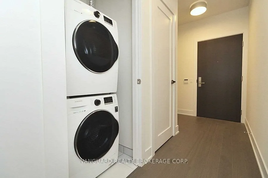 6 Jackes Avenue, #214