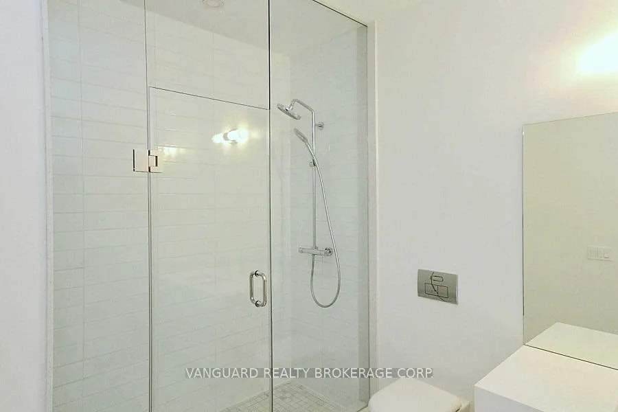 6 Jackes Avenue, #214