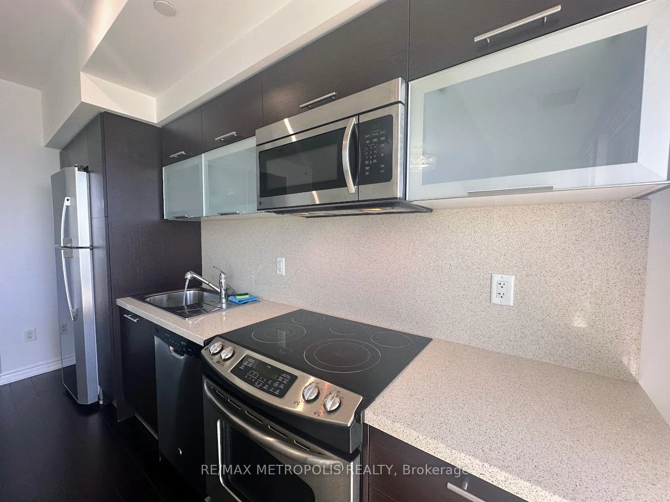 386 Yonge Street, #3911