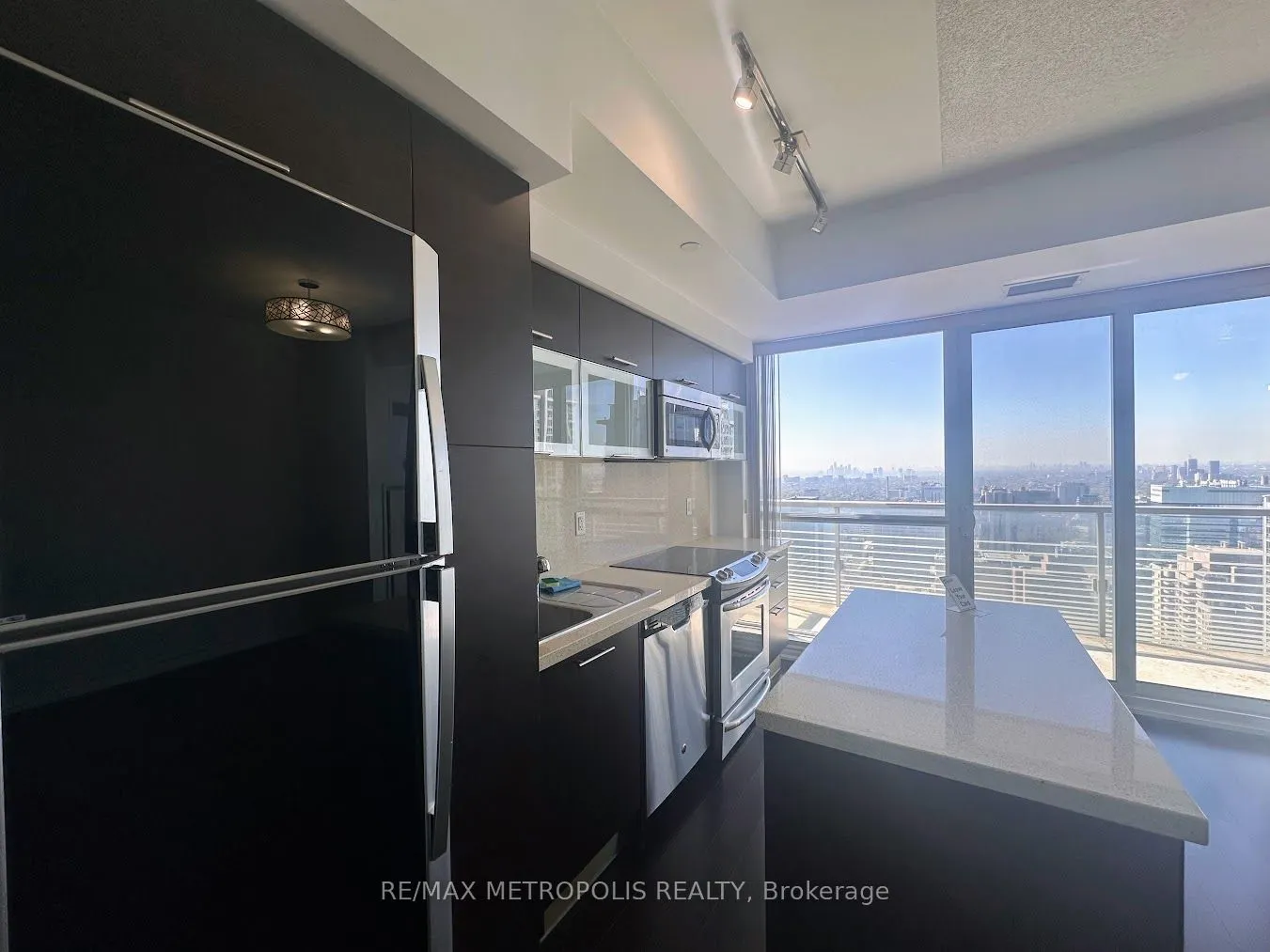 386 Yonge Street, #3911