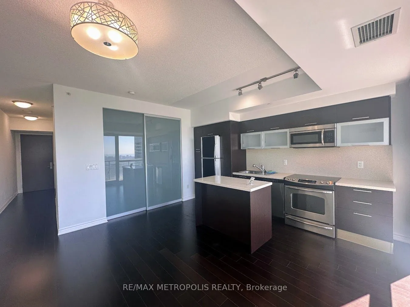 386 Yonge Street, #3911