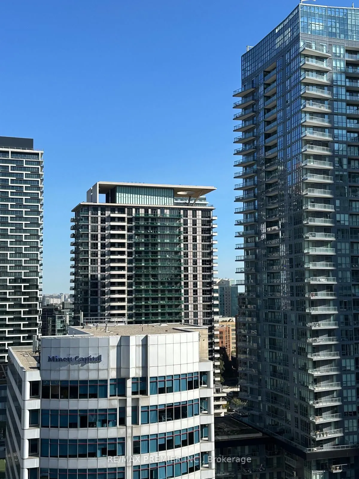 33 Helendale Avenue, #1403
