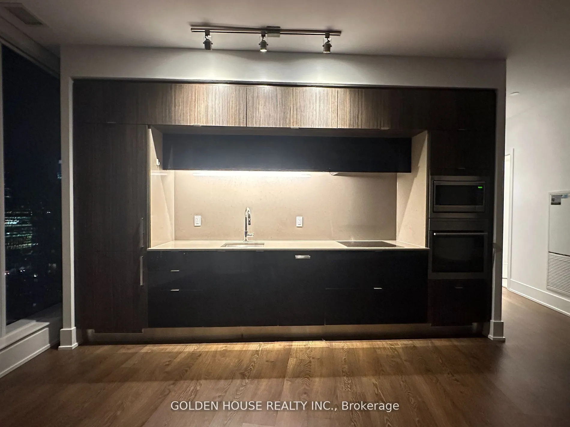 10 York Street, #5610