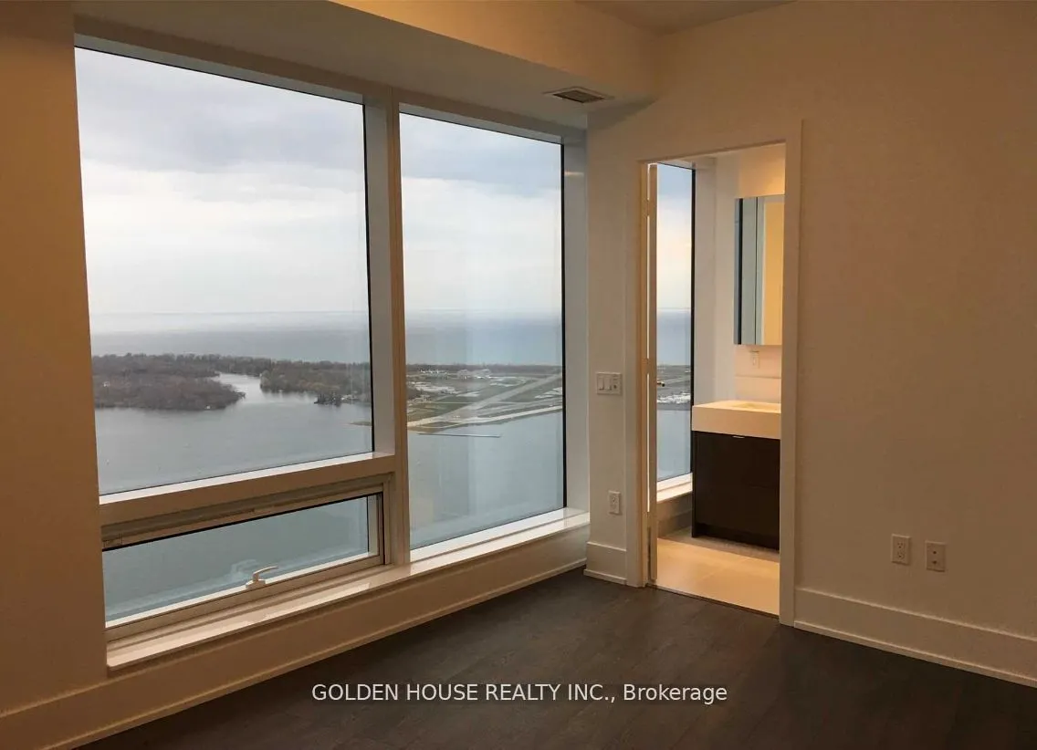 10 York Street, #5610