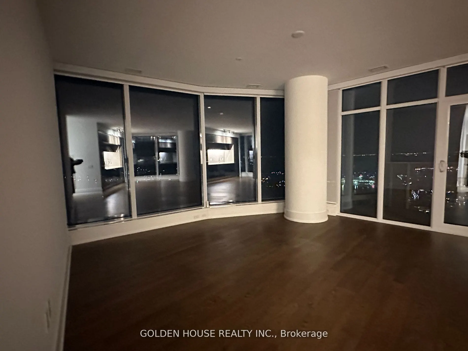 10 York Street, #5610