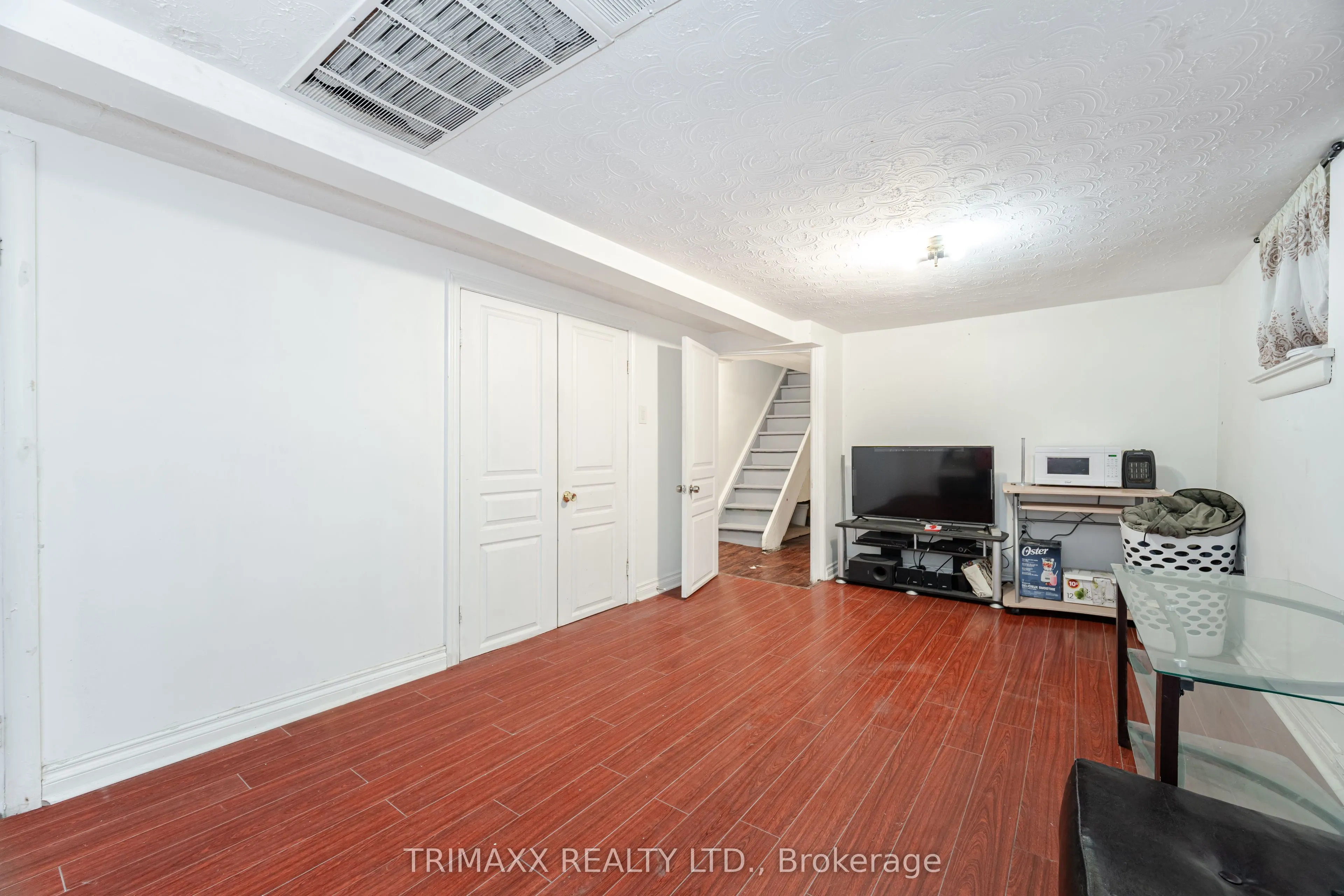 327 Atlas Avenue