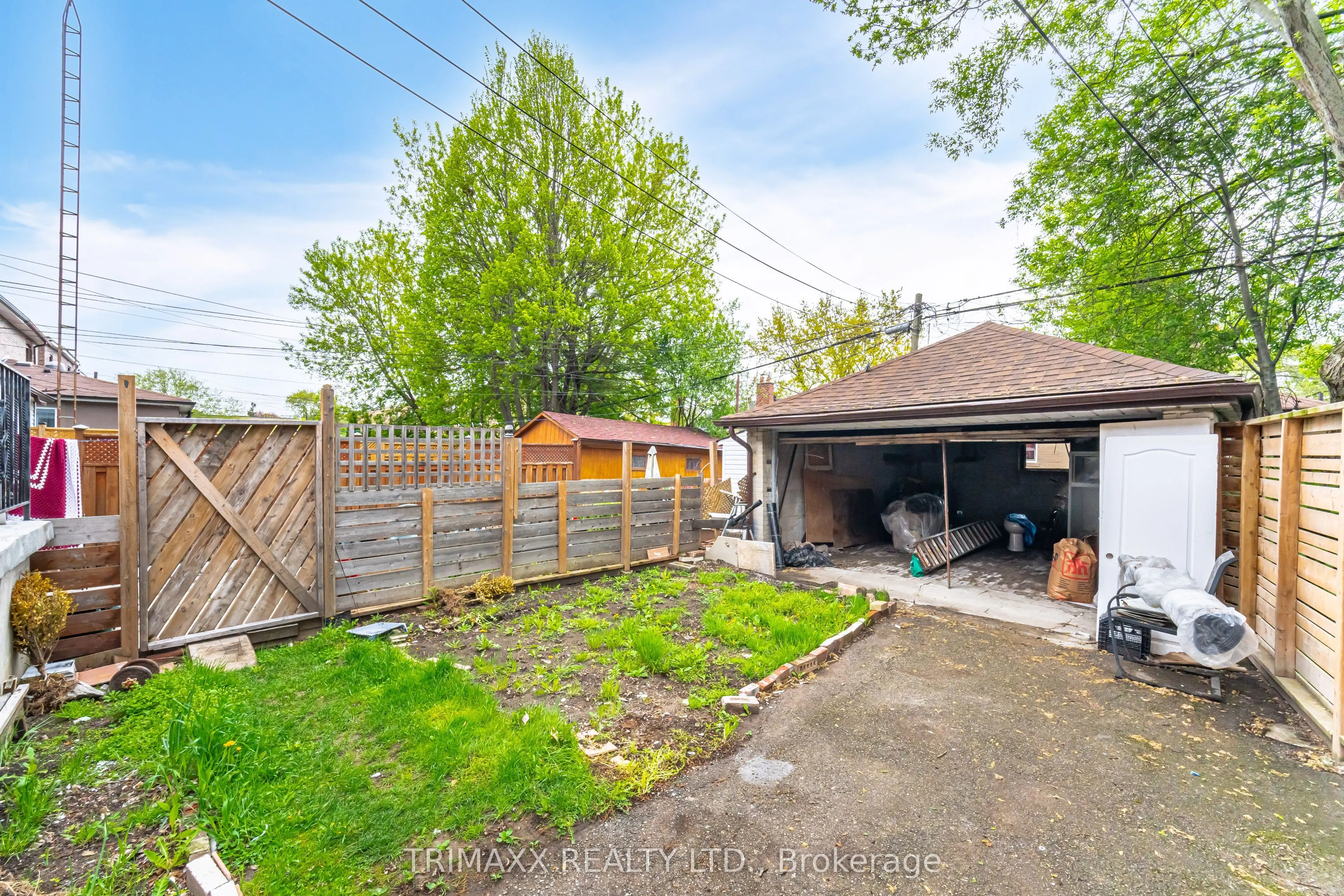 327 Atlas Avenue