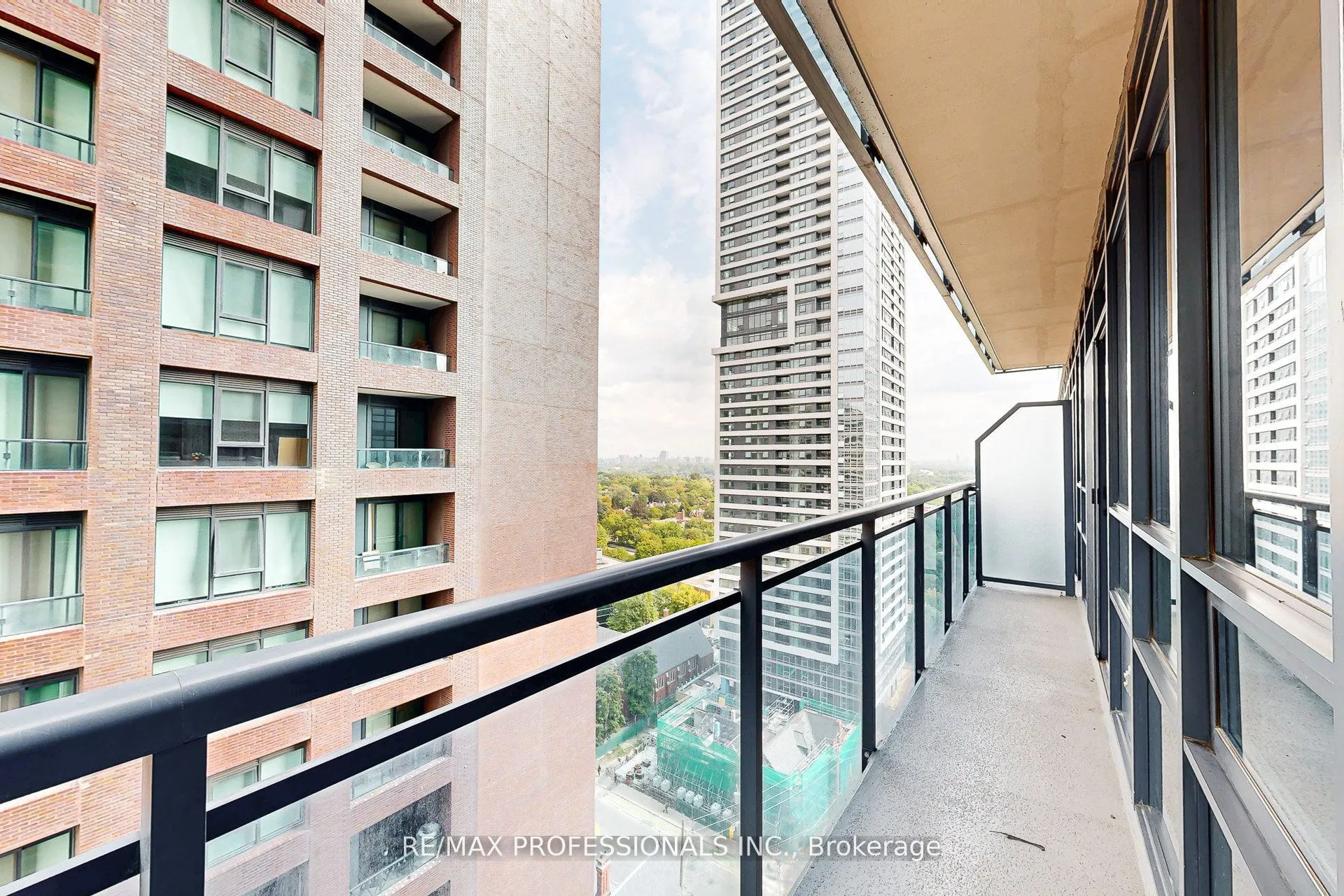 28 Linden Street, #1601