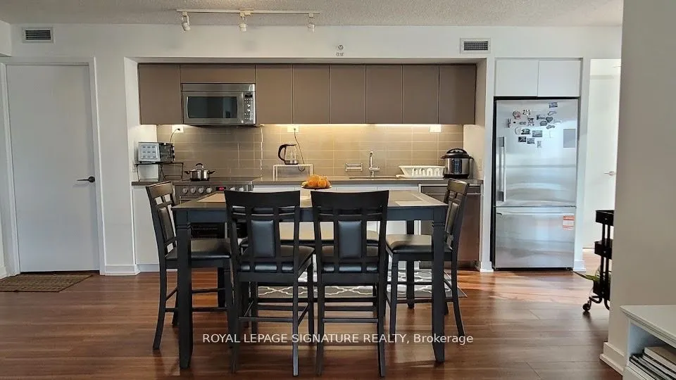 75 Queens Wharf, #3706