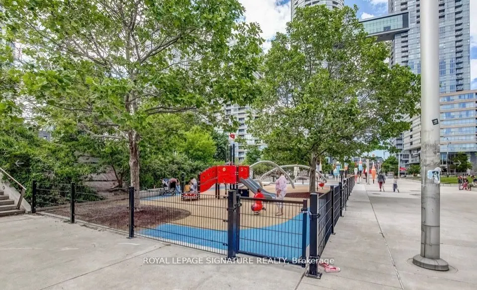 75 Queens Wharf, #3706
