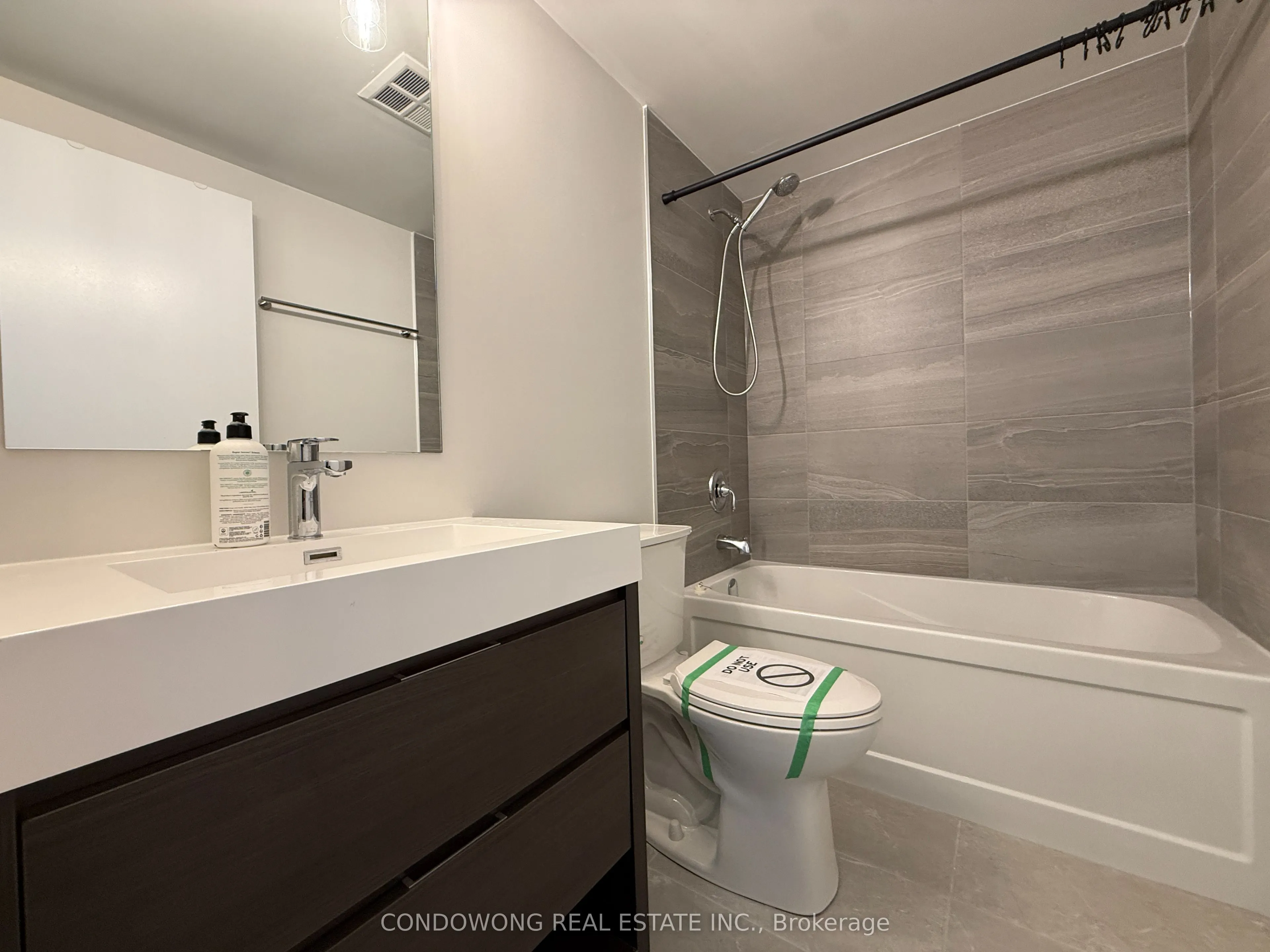 5 Mariner Terrace, #3705