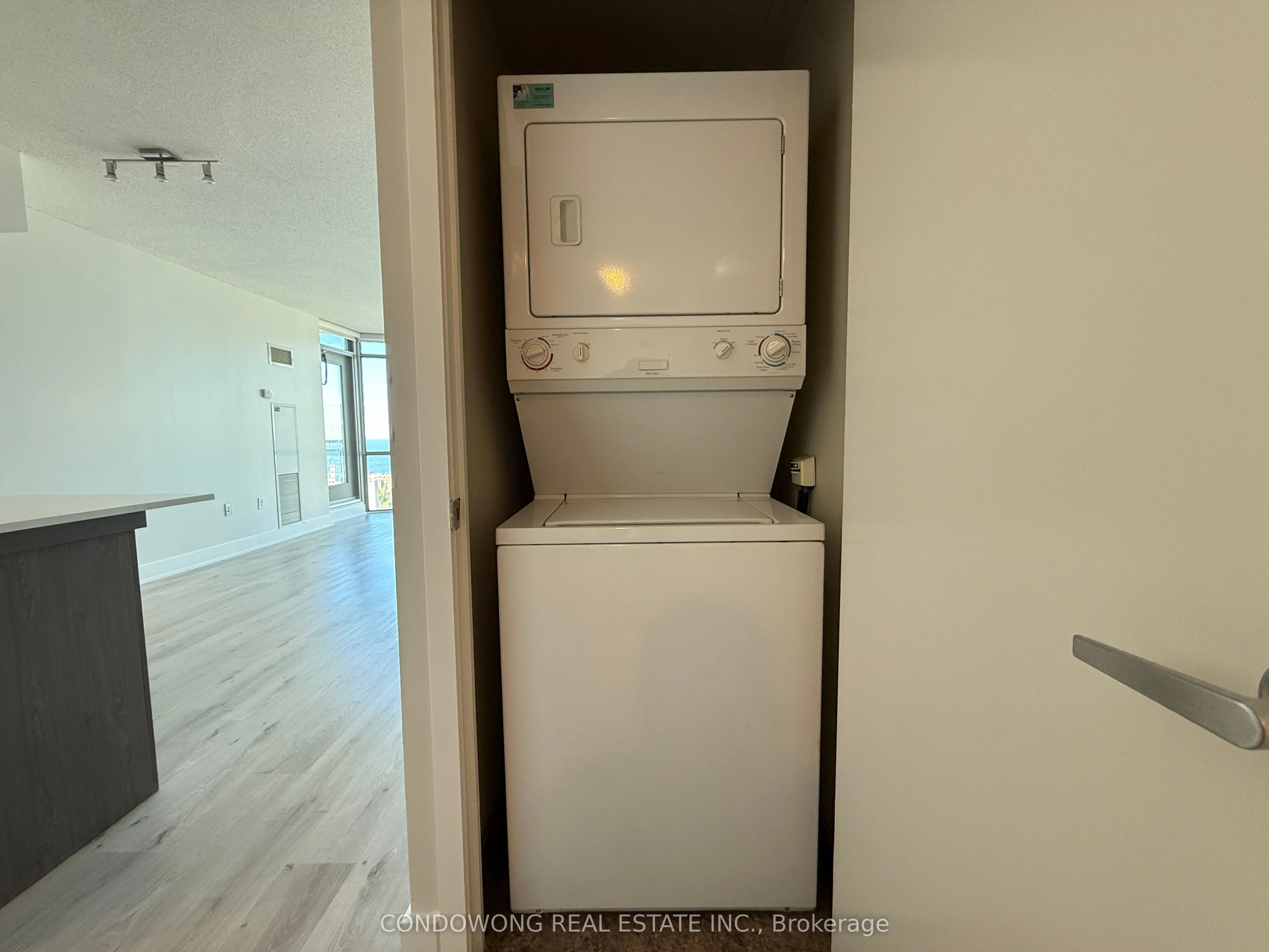 5 Mariner Terrace, #3705