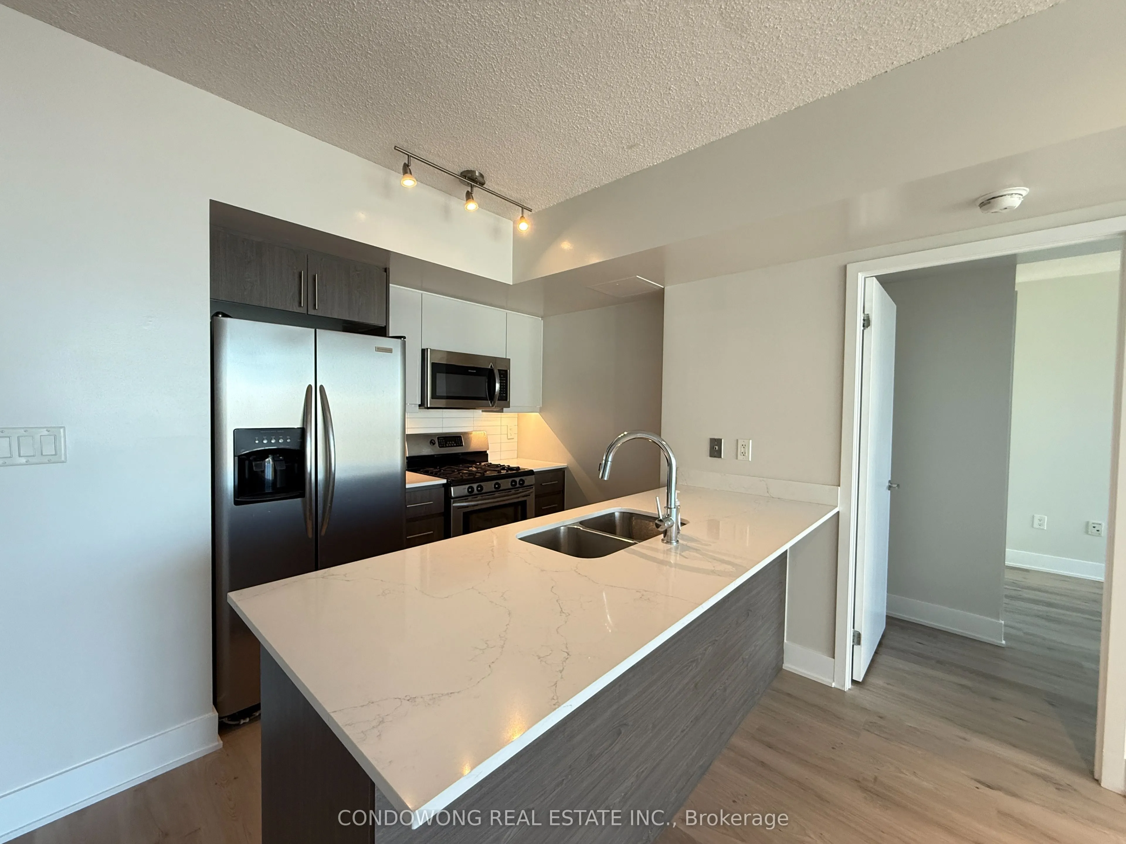 5 Mariner Terrace, #3705