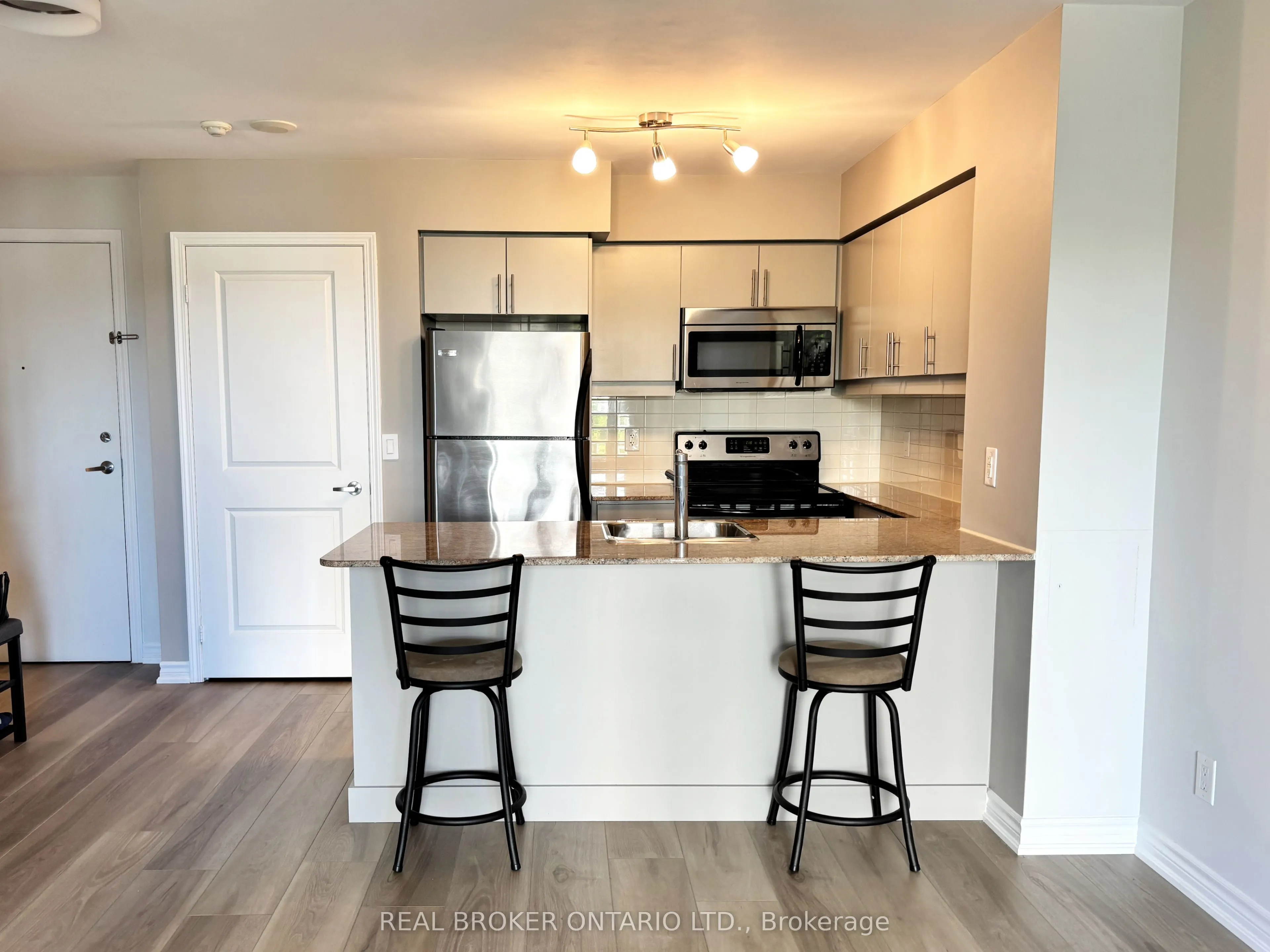 27 Rean Drive, #613