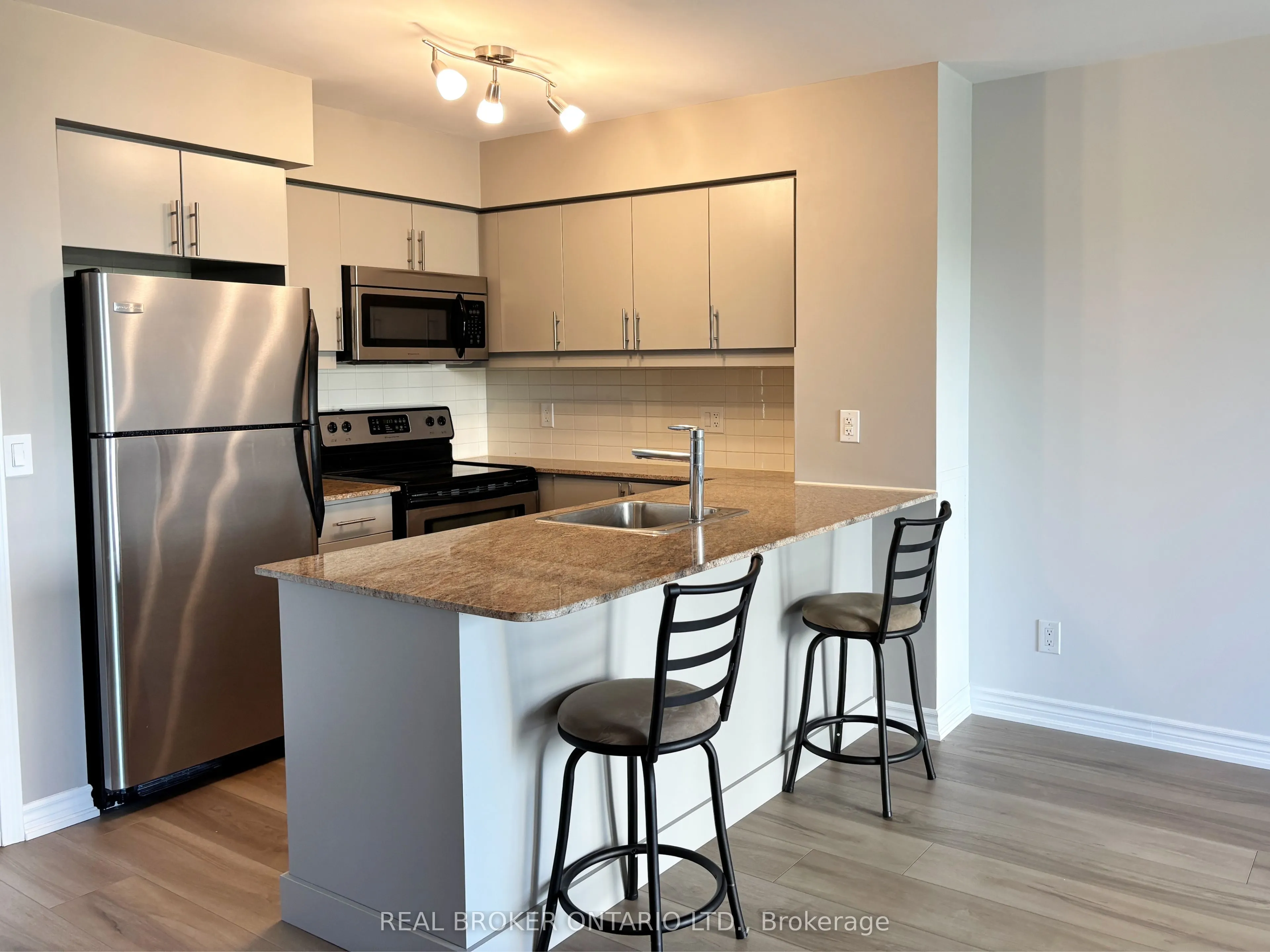 27 Rean Drive, #613