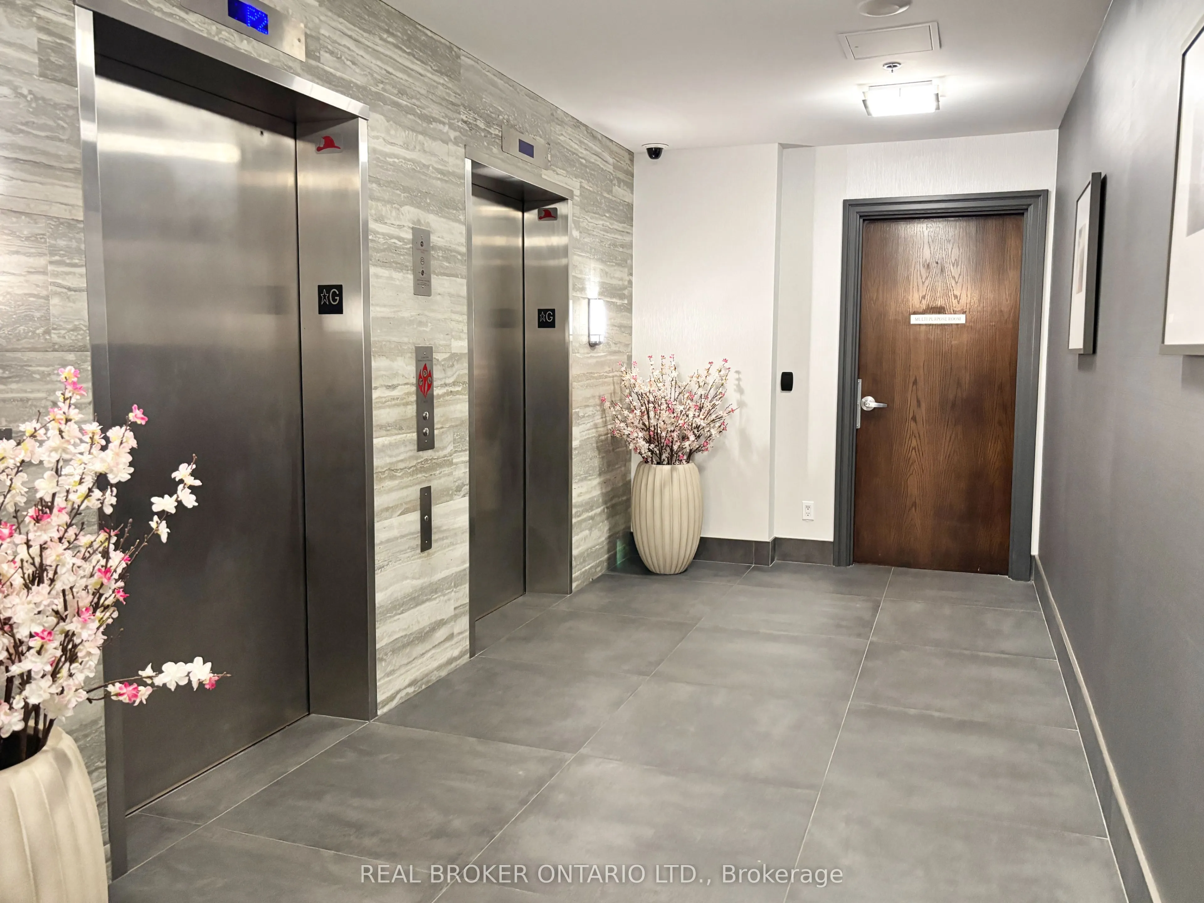 27 Rean Drive, #613