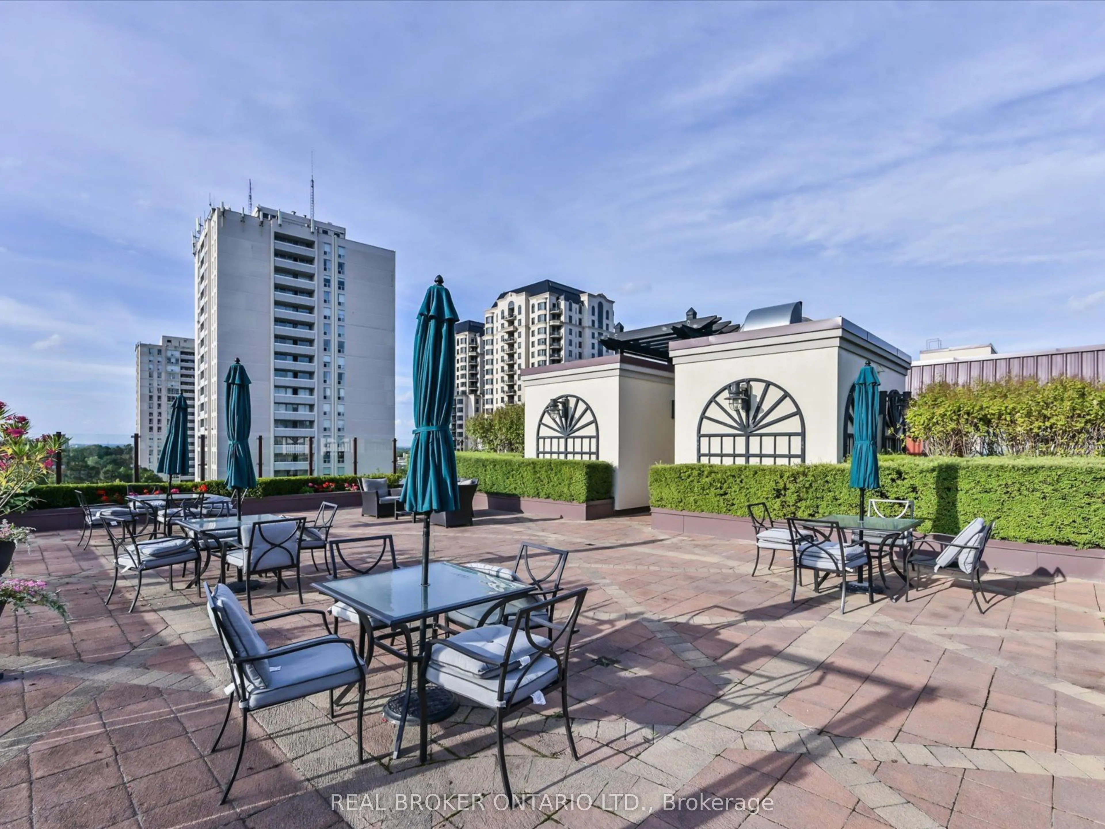 27 Rean Drive, #613