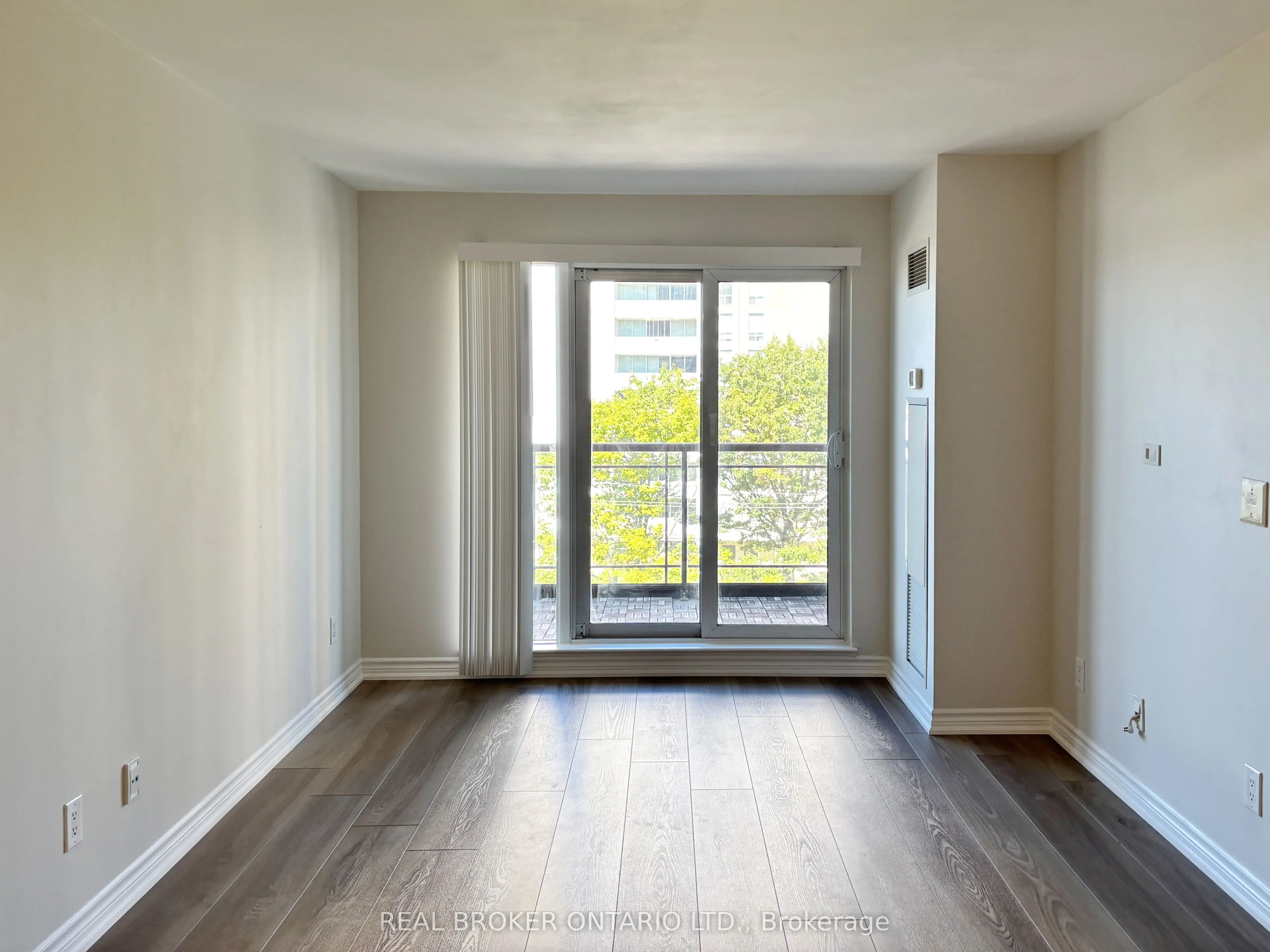 27 Rean Drive, #613
