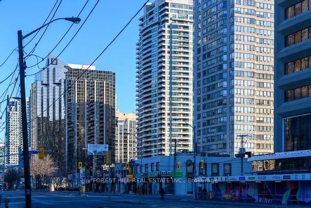 273 Sheppard Avenue W