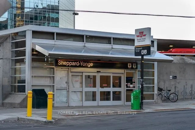273 Sheppard Avenue W