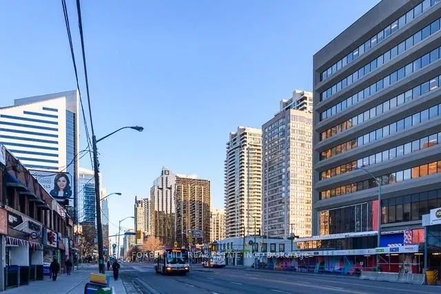 273 Sheppard Avenue W