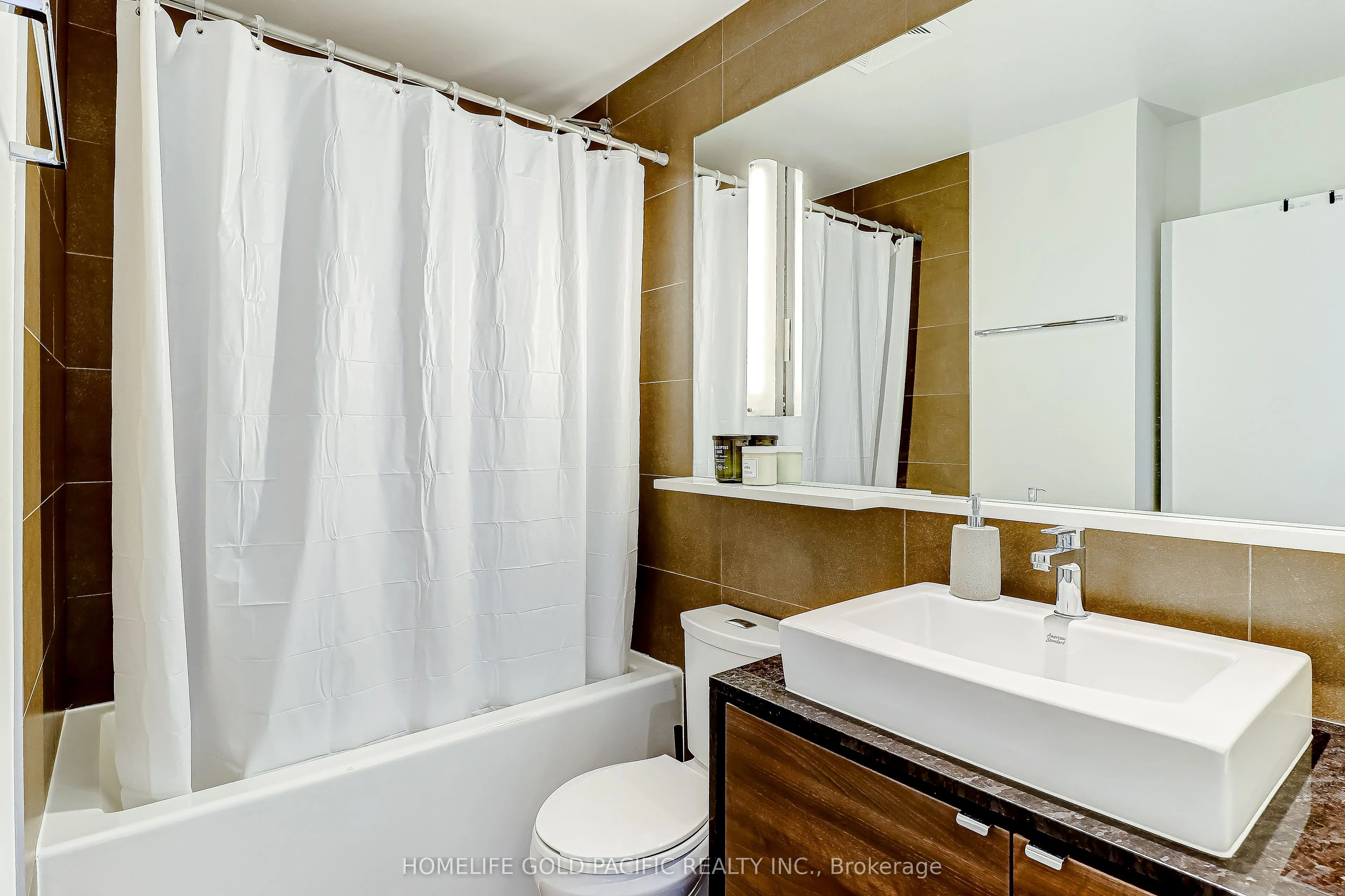 121 Mcmahon Drive, #3610