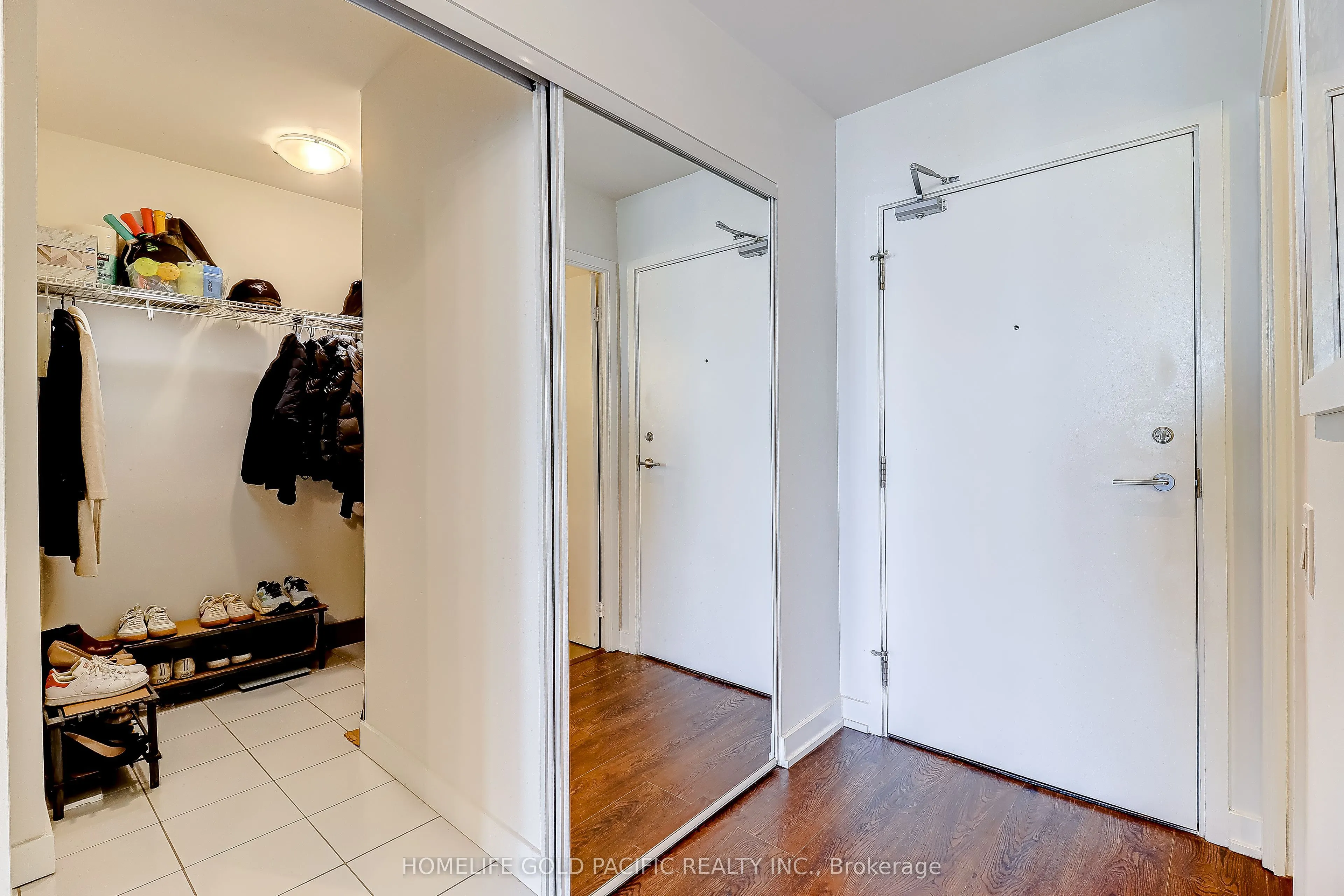 121 Mcmahon Drive, #3610