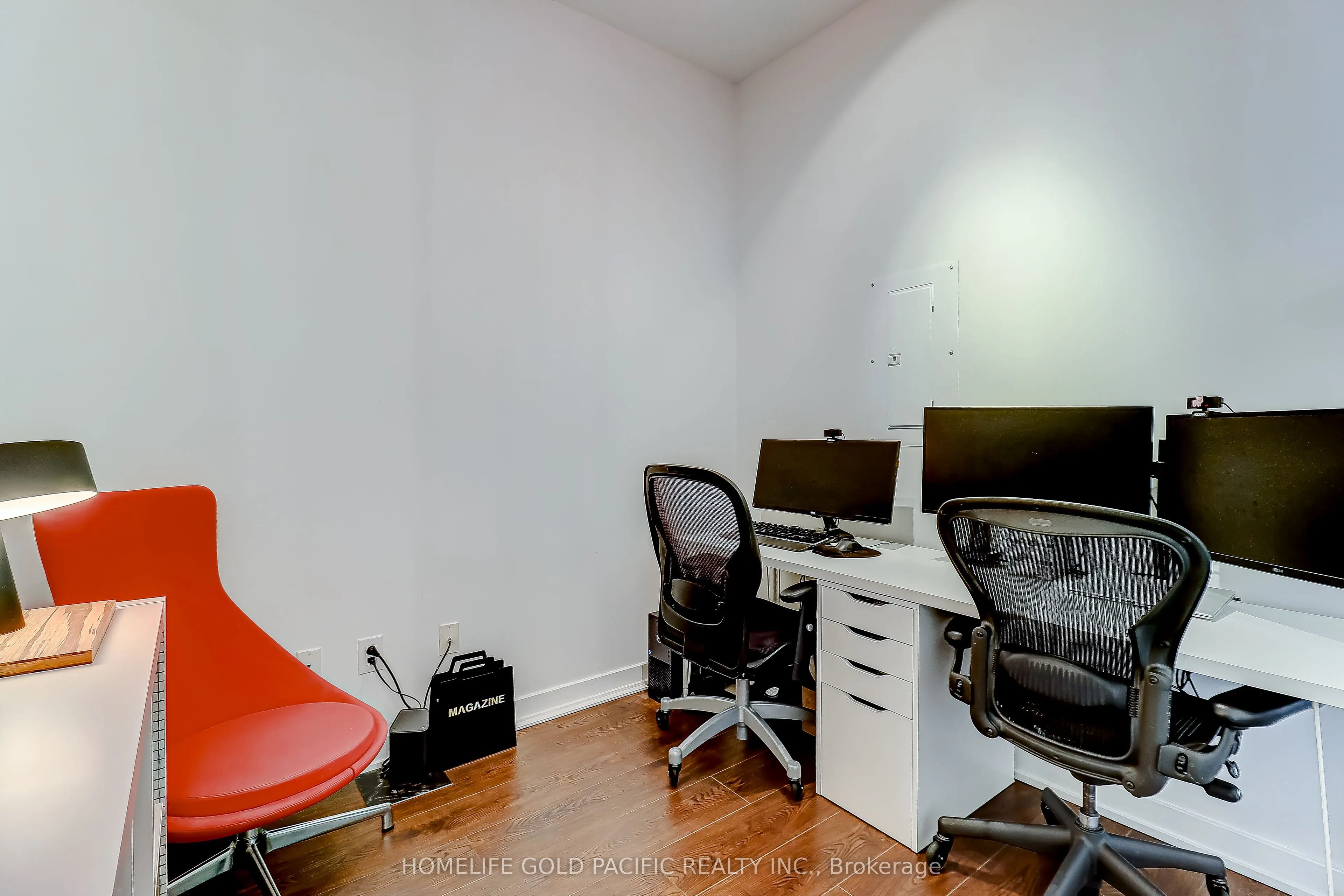 121 Mcmahon Drive, #3610