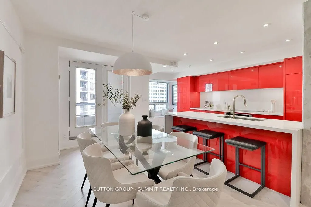 102 Bloor Street W, #Ph07