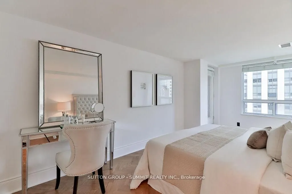 102 Bloor Street W, #Ph07