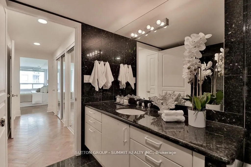 102 Bloor Street W, #Ph07