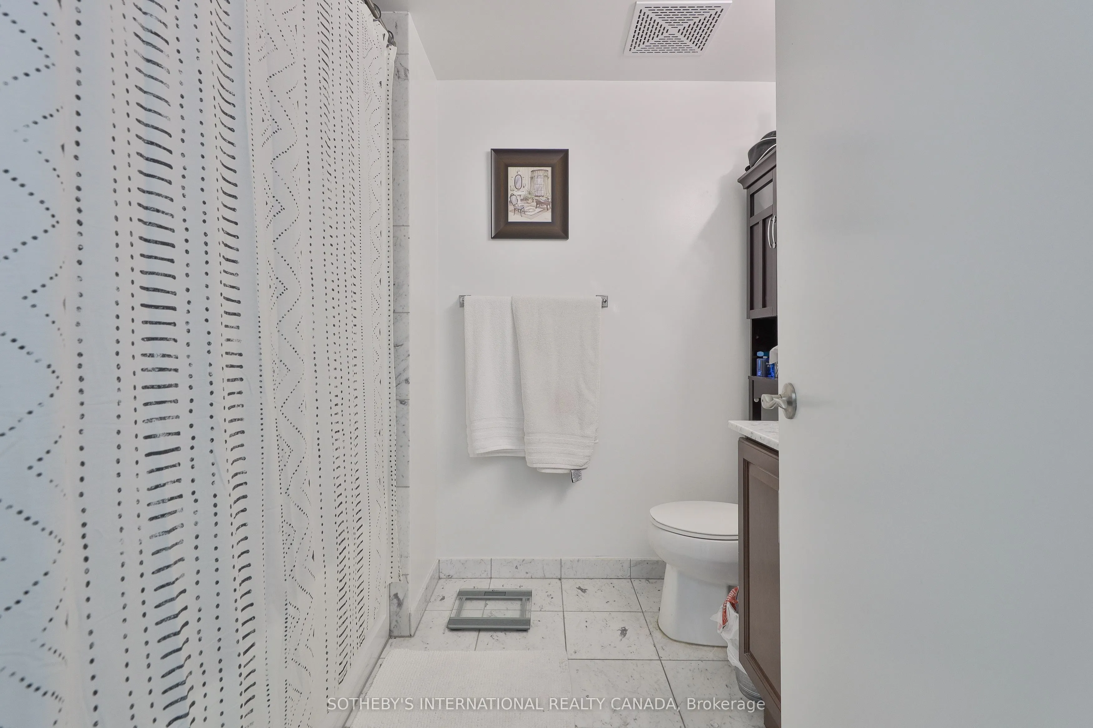 8 Scollard Street #Ph 201