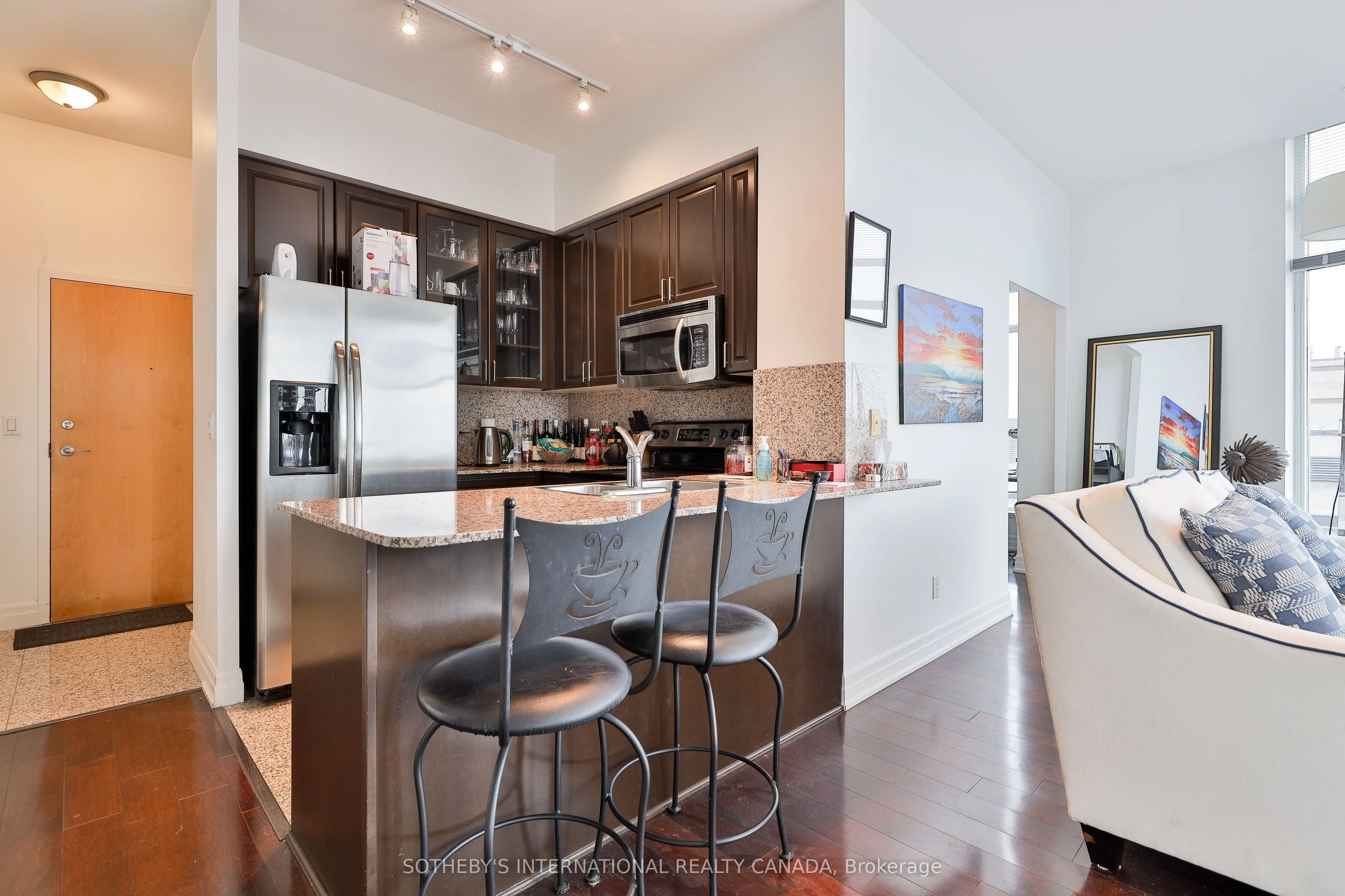8 Scollard Street #Ph 201