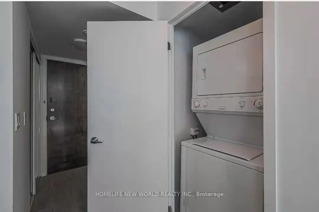 12 Yonge Street, #1709