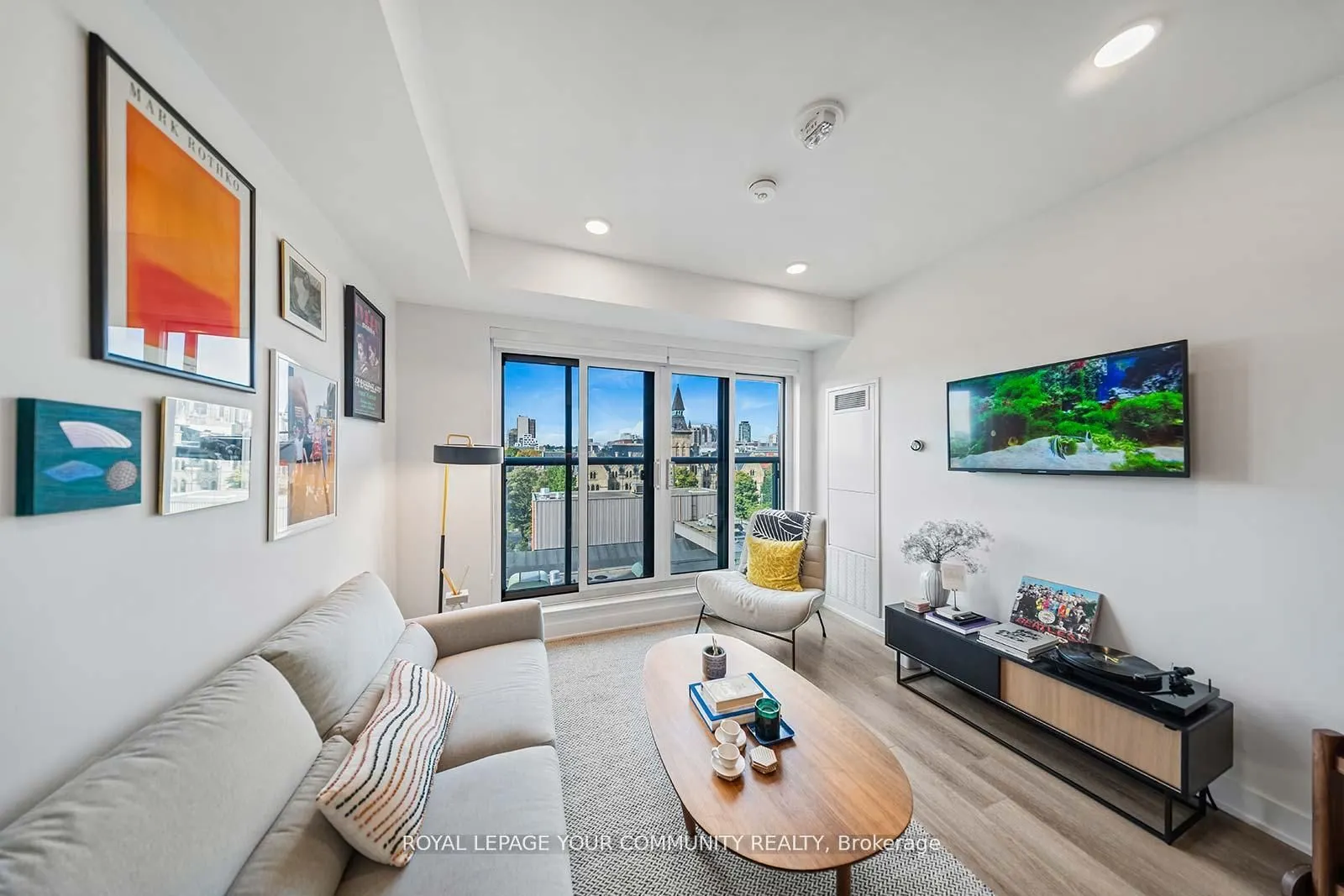 484 Spadina Avenue, #1405